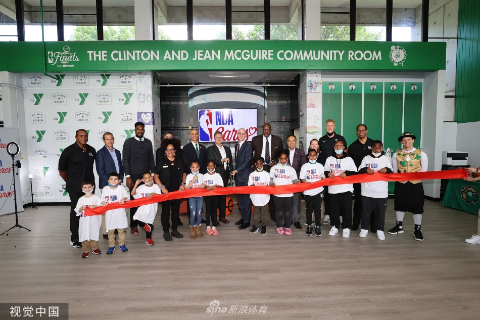 NBA开展儿童关怀活动 萧华携手昔日联盟名宿助力公益