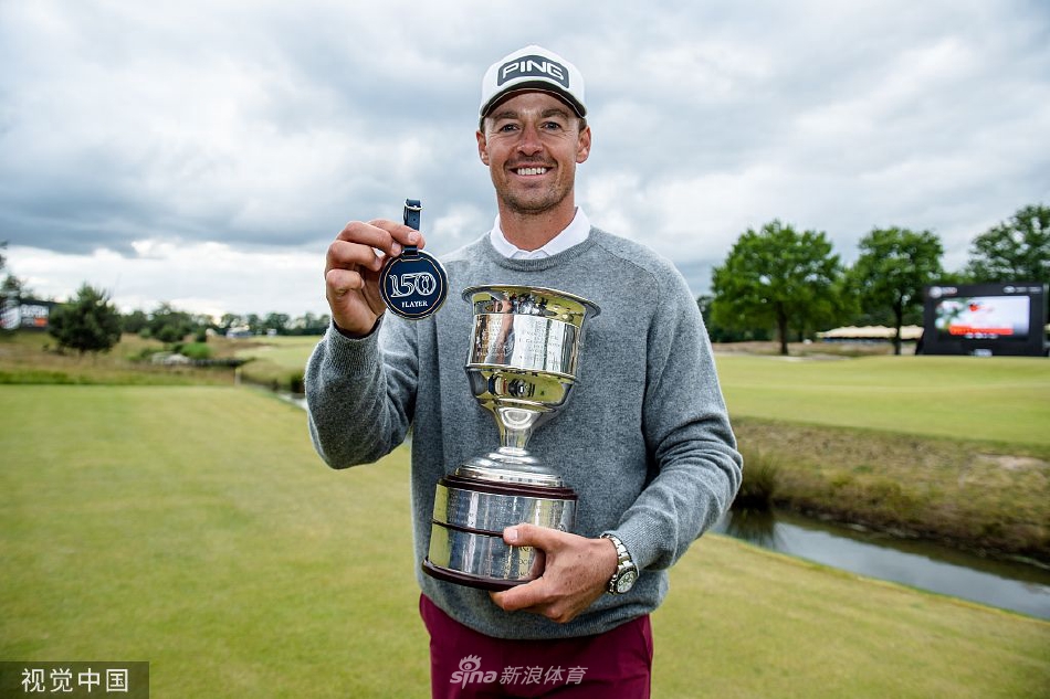 荷兰公开赛佩雷兹四加洞夺冠（荷兰队佩佩）