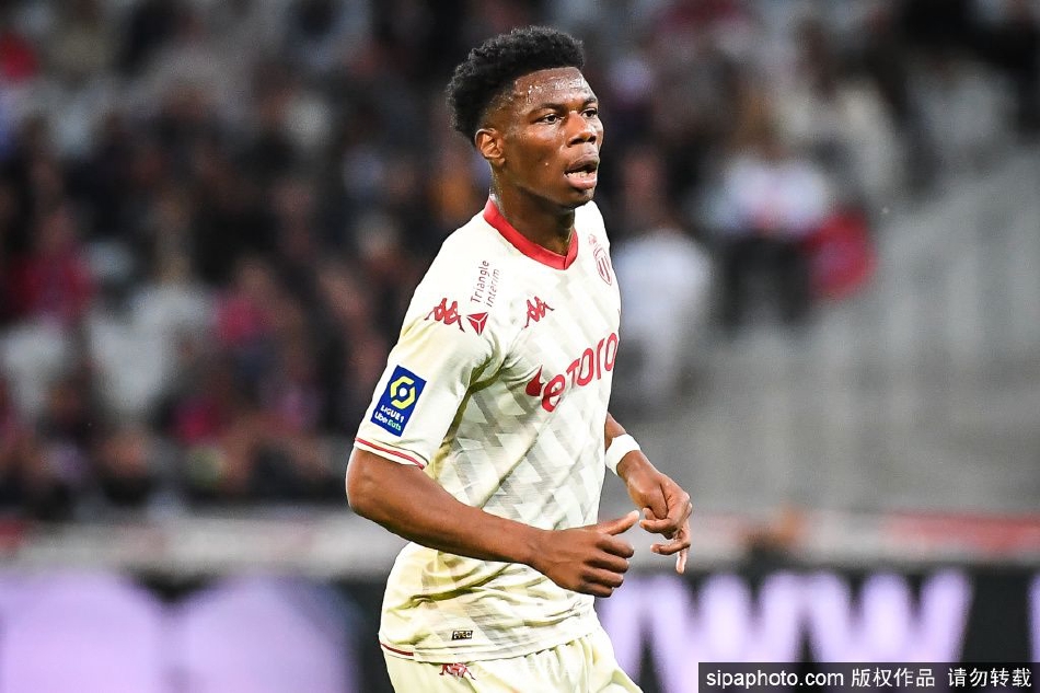 琼阿梅尼21/22赛季161次拦截法甲最多（琼阿梅尼集锦）