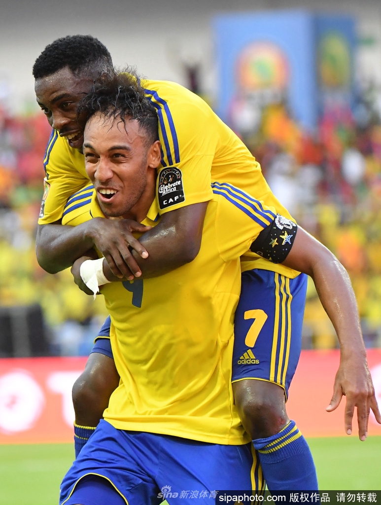 奥巴梅扬宣布退出国家队（奥巴梅扬宣布退出国家队了吗）