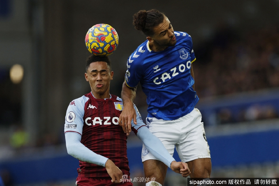 勒温在英超共打进19粒头球 同期仅次于凯恩（勒温在英超共打进19粒头球 同期仅次于凯恩吗）