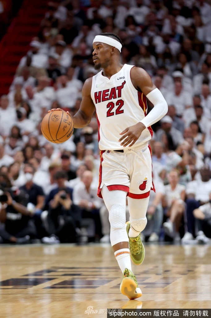 巴特勒爆砍41分9板5助4断3帽 1974年记录抢断&盖帽后季后赛首人（巴特勒伤势）