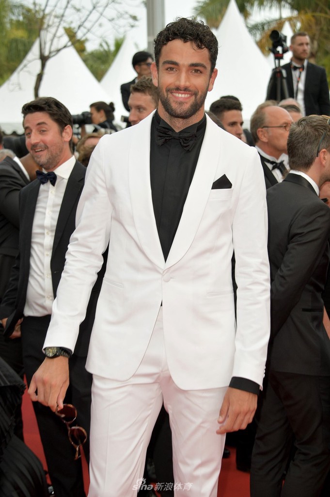 意大利网球名将贝雷蒂尼亮相红毯（意大利网球名将贝雷蒂尼亮相红毯视频）