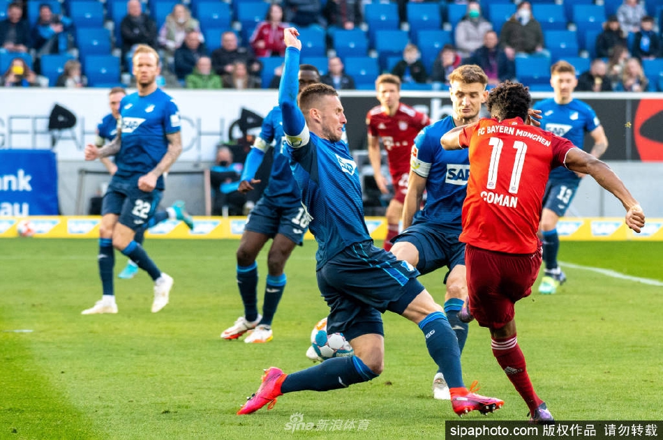 因掌掴对手 拜仁边锋科曼遭到3场禁赛的处罚（科曼在拜仁踢什么位置）