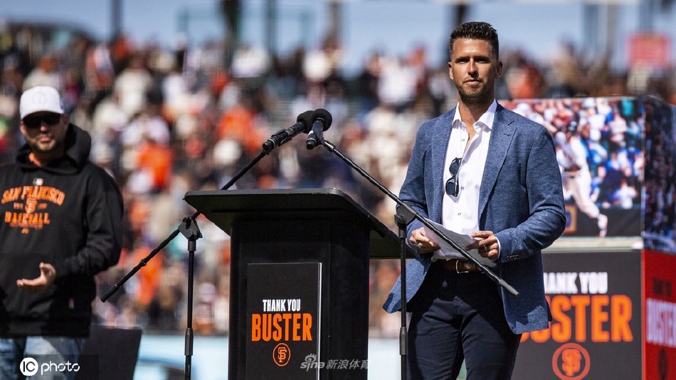 MLB传奇捕手巴斯特-波西退役仪式举行（巴斯特 波西）