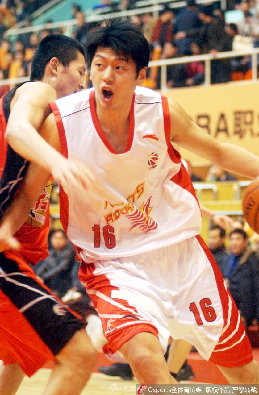 曝莫科出任CBA四川男篮主教练 莫指导青涩照回顾（cba四川队主教练莫科）