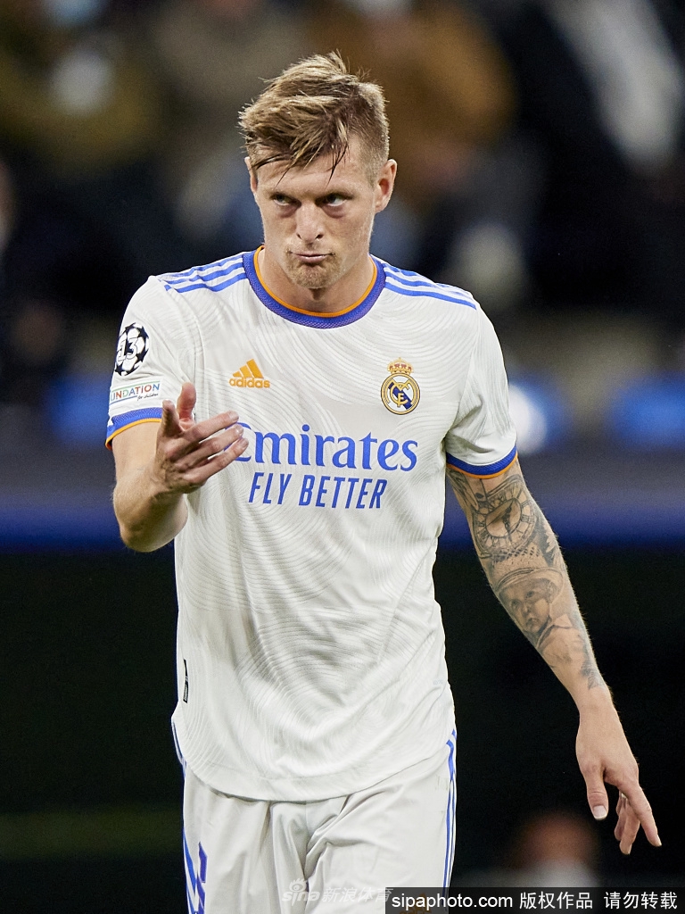 克罗斯超越瓦拉内独享皇马历史外援出场次数排行榜第7(皇马历年引援)