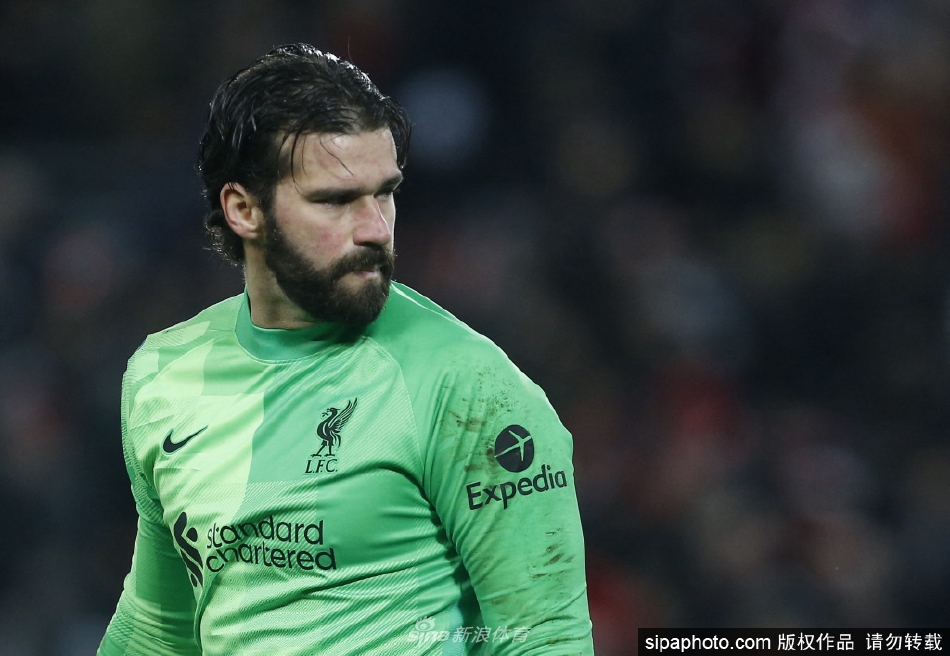 阿利松本赛季至今完成19次联赛零封 超越埃德森独居英超榜首（阿利松转会）