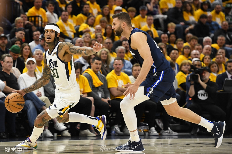 [NBA季后赛]独行侠99-100爵士 总比分2-2东契奇空砍30+10（nba独行侠vs爵士）