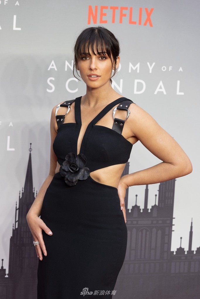 西汉姆联旧将斯宾塞爱妻出席活动（斯宾汉姆制度）