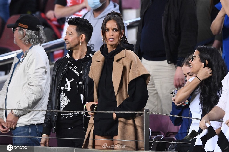 特拉普超模女友看台观战（特拉普超模女友看台观战是哪一集）