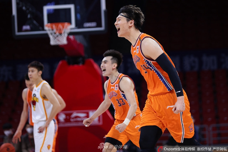 [CBA季后赛]深圳82：85负上海（cba深圳对上海）