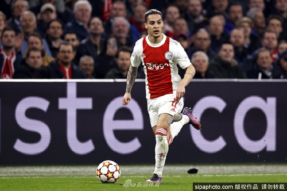 阿贾克斯边锋安东尼至少伤缺至四月底，可能赛季报销（阿贾克斯 安东尼）