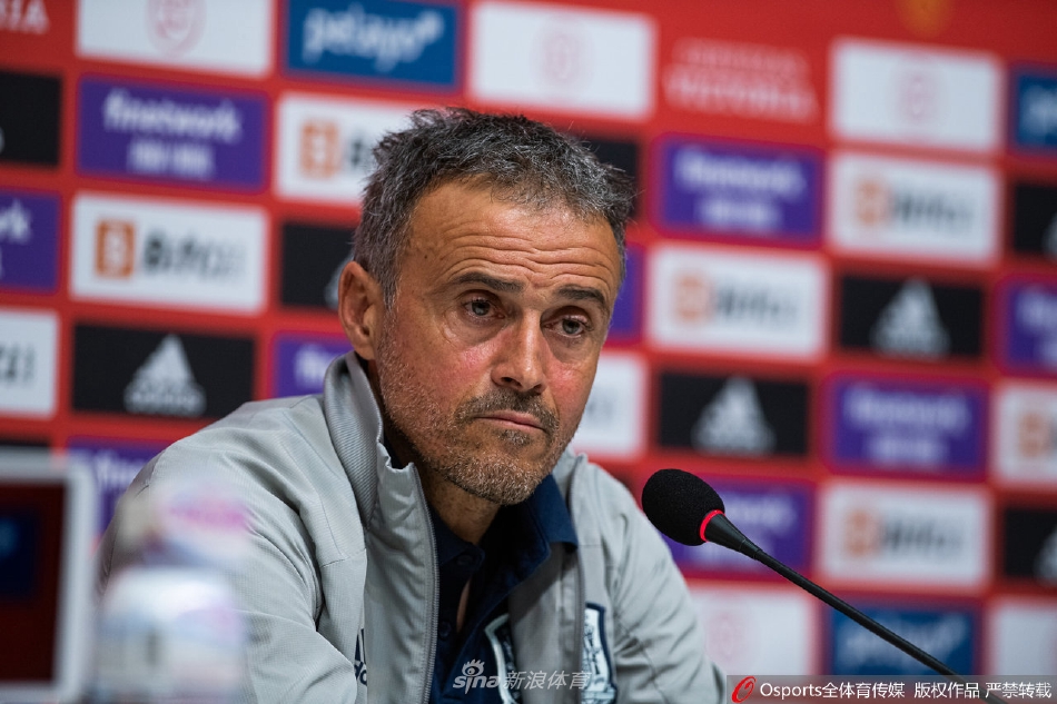 西班牙队备战训练 阿尔巴出席发布会（西班牙队备战训练 阿尔巴出席发布会了吗）