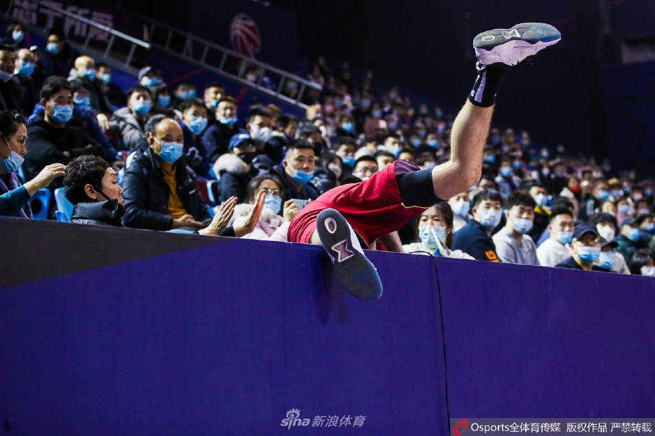 2021-2022赛季CBA联赛常规赛趣图精选（cba比赛图）