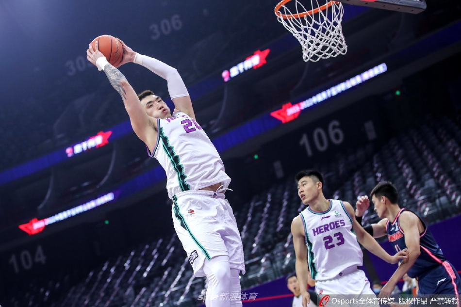 CBA联赛常规赛盘点 陶汉林荣膺本土篮板王（中国男篮陶汉林）