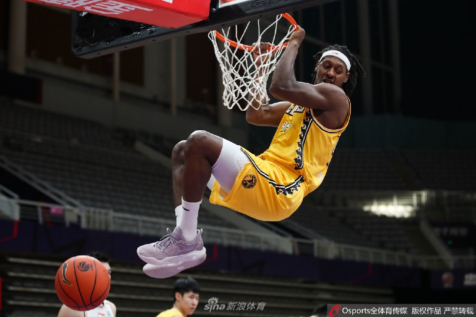 [CBA联赛]上海80：122负浙江