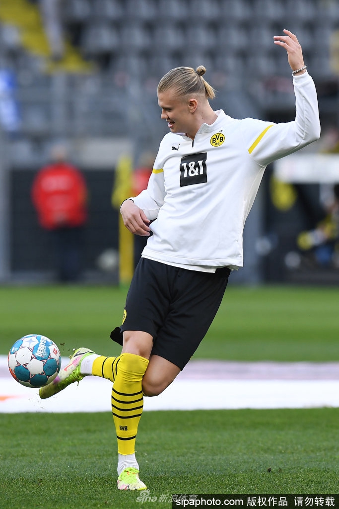 曼城有信心赢得哈兰德争夺战 愿提供50万镑周薪的合同（曼城引进哈兰德）