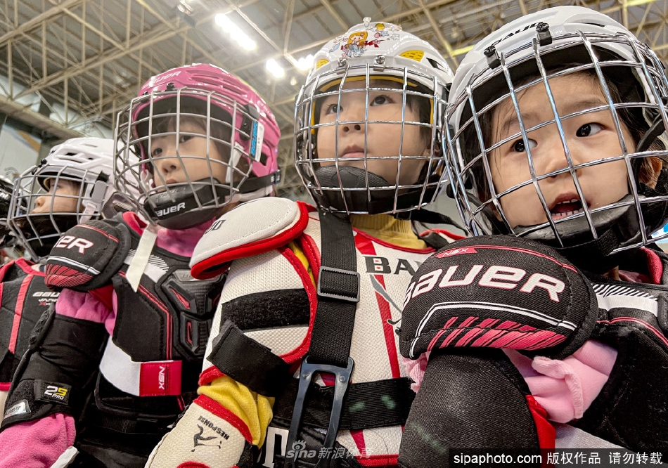 辽宁省青少年冬令营举行 500少年上冰雪（辽宁省第一届青少年冬季运动会）