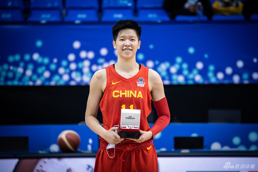 中国女篮103-70法国 3战全胜晋级世界杯（女篮 中国 法国）