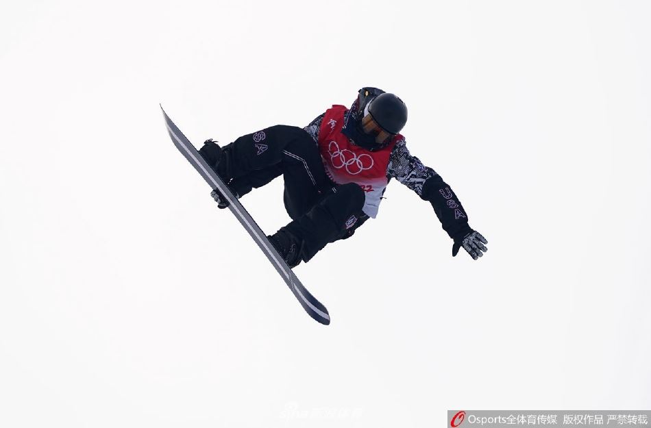 单板滑雪男子U型场地技巧资格赛 高宏博、王梓阳、范校兵出战（单板滑雪u型场地冠军）