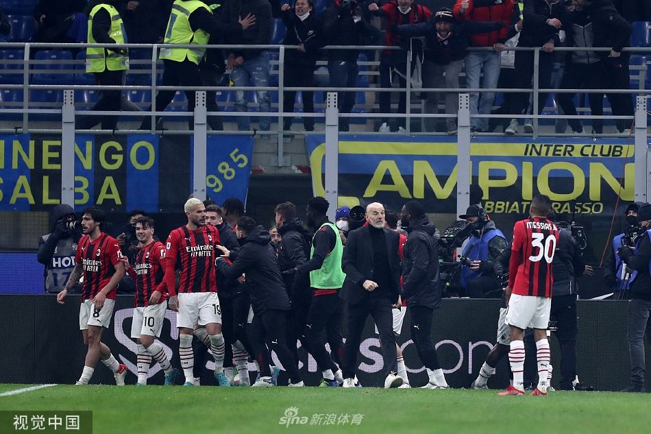 [意甲]国米1-2AC米兰 吉鲁两球（ac米兰签下吉鲁）