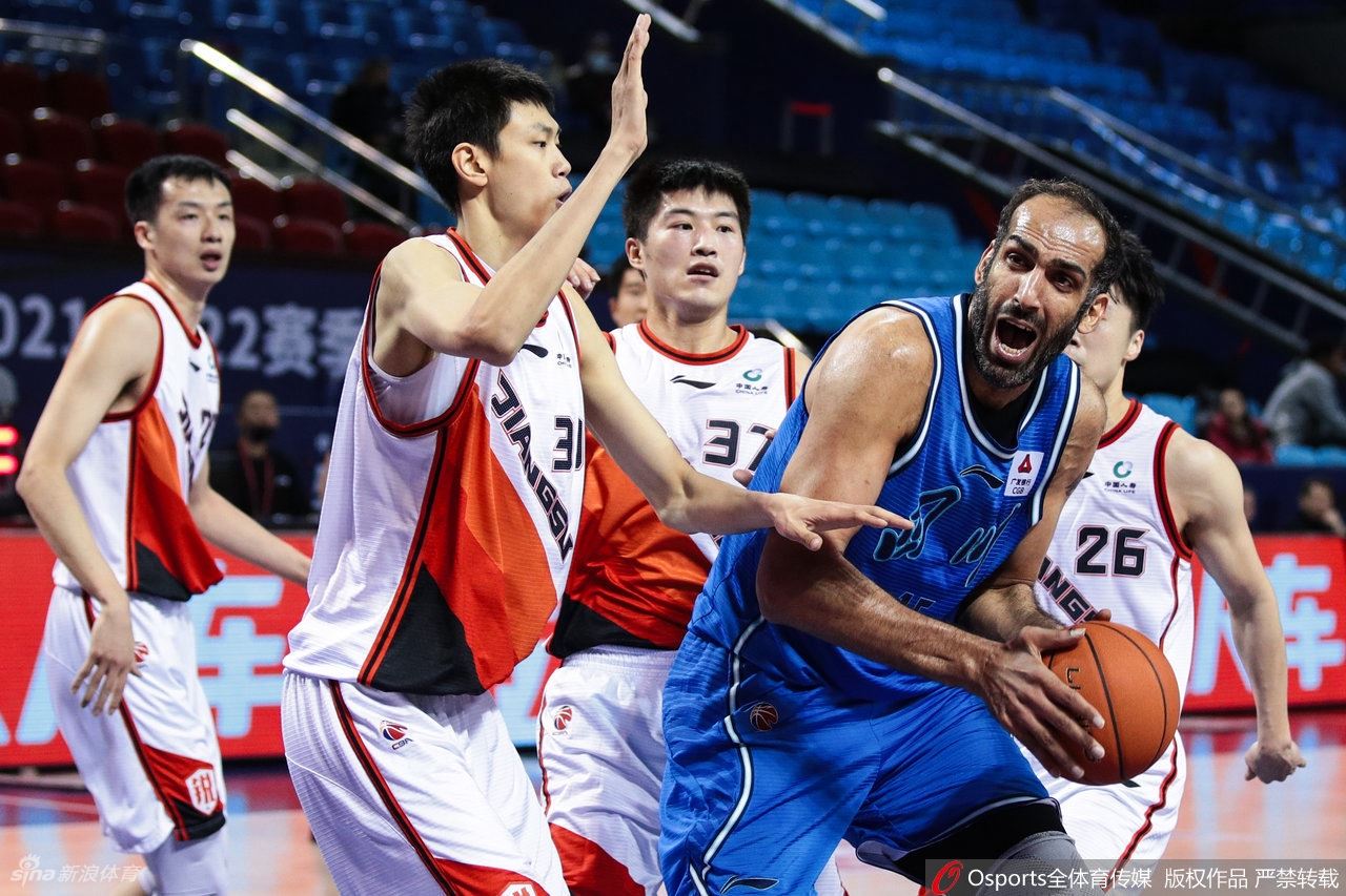 [CBA]四川100-84江苏 哈达迪大三双（哈达迪在四川队）