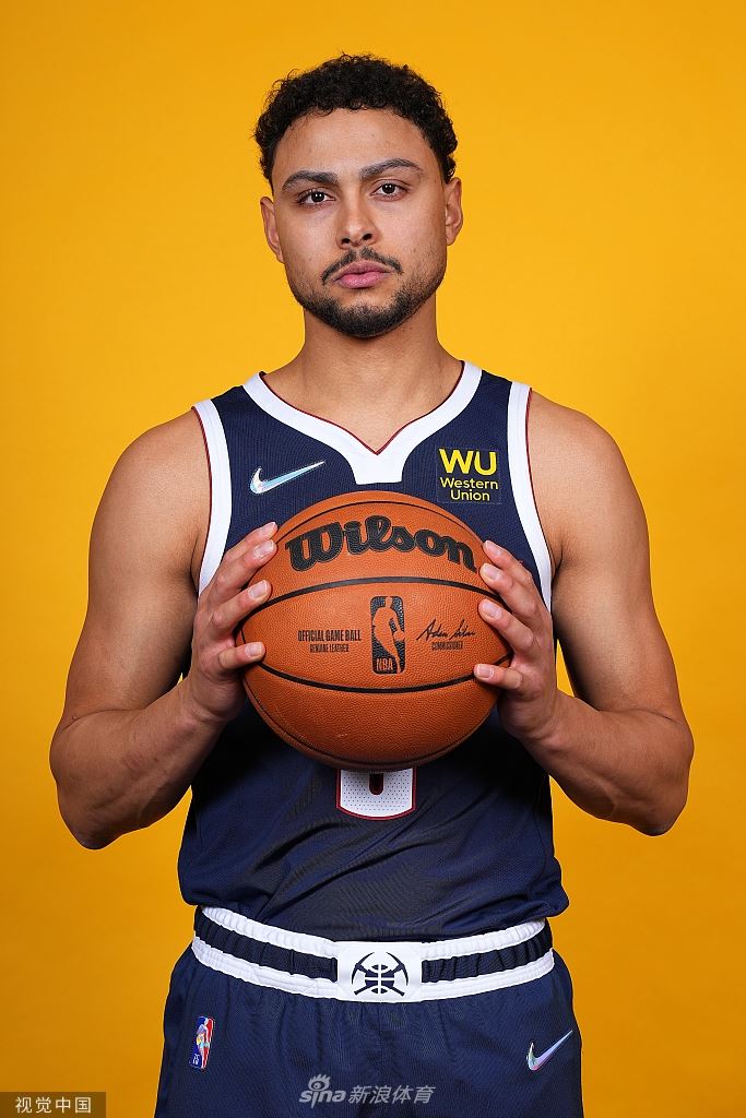 掘金新援福布斯拍摄写真（掘金新援福布斯拍摄写真视频）