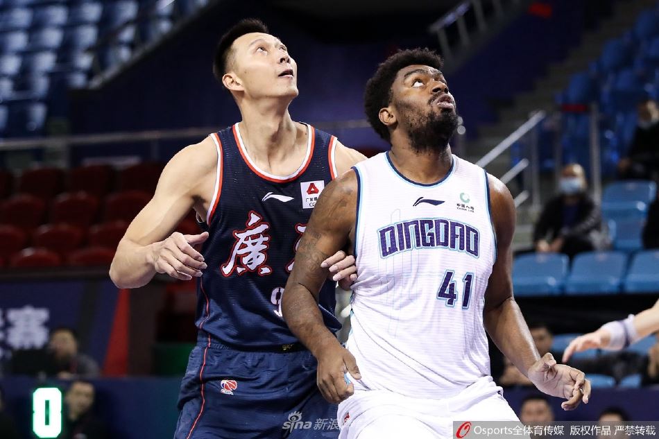 [CBA联赛]广东98：91胜青岛（cba广东vs青岛回放）