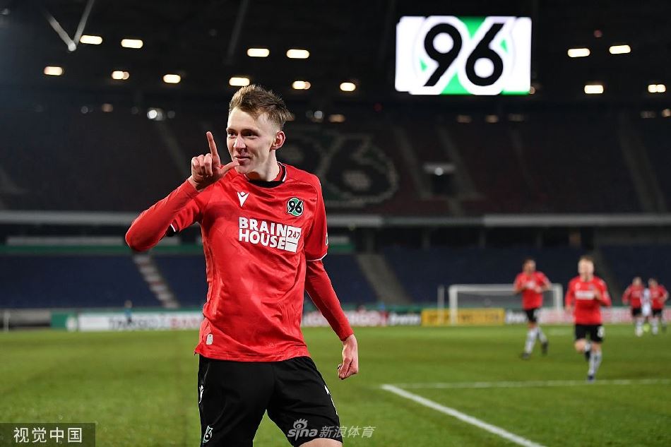 [德国杯]汉诺威3-0门兴（汉诺威门将）