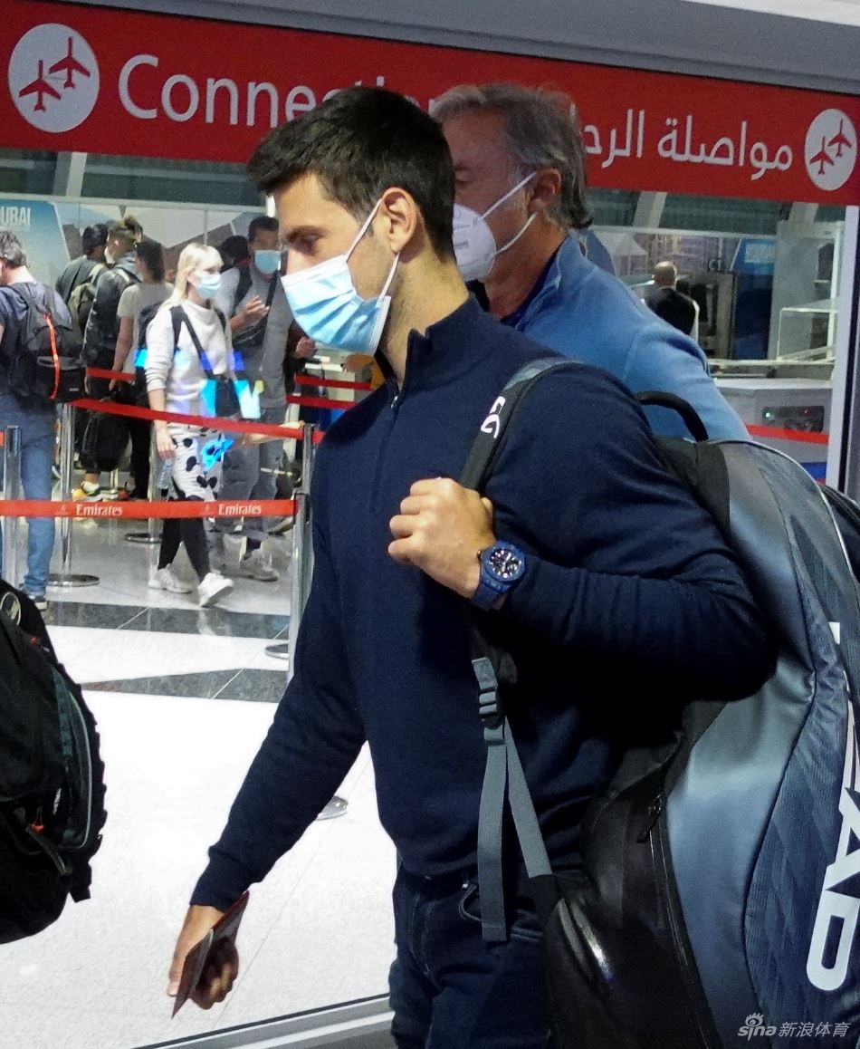 德约科维奇离开澳洲 抵达迪拜国际机场（德约科维奇离开澳洲 抵达迪拜国际机场了吗）