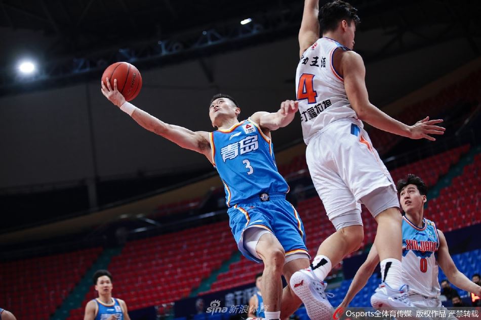 [CBA联赛]青岛每日优鲜100：119负新疆伊力王酒（新疆伊力王酒男篮）