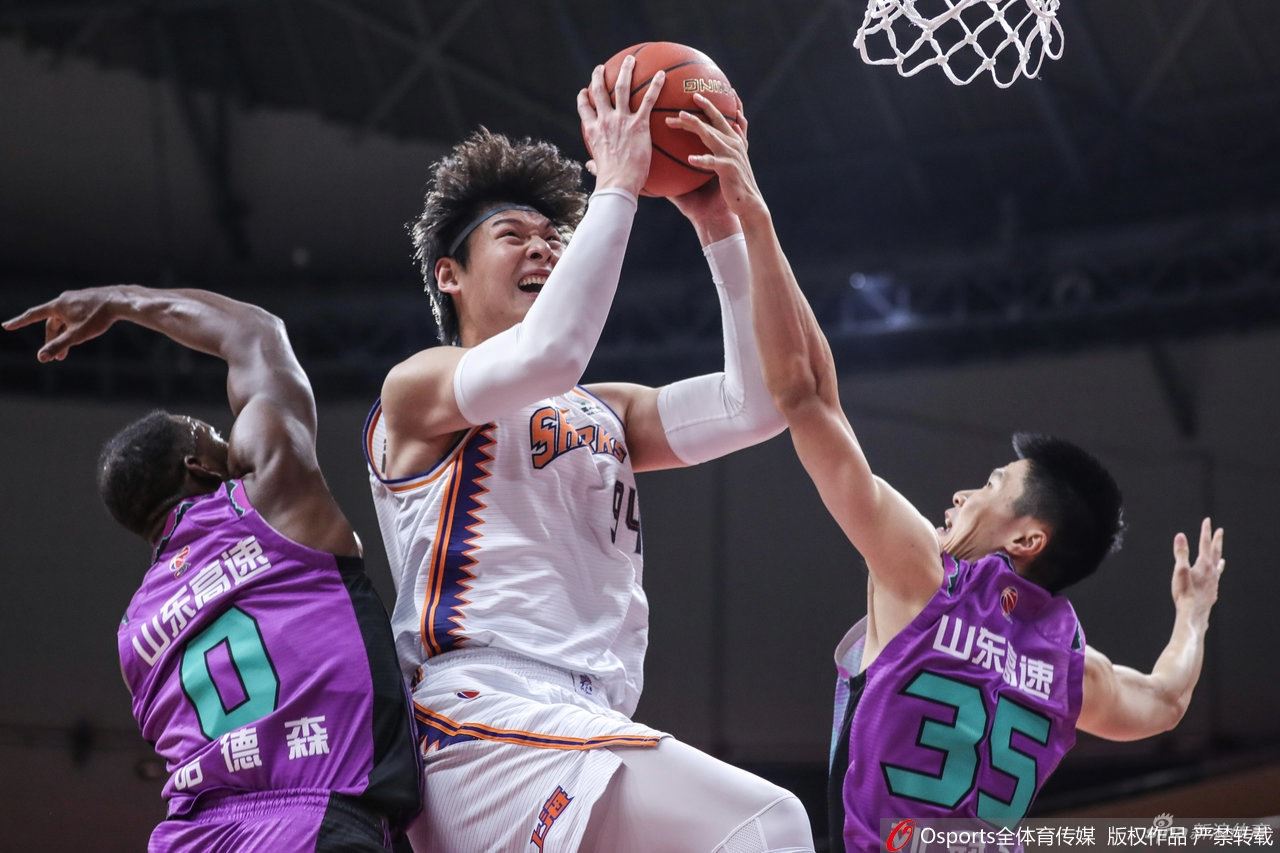 [CBA]山东97-125上海 王哲林23分10板（王哲林 上海队）