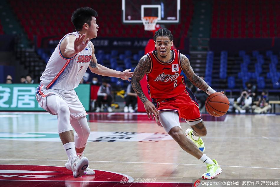 [CBA联赛]时代中国广州103：110负四川金荣实业（四川金荣实业男篮）