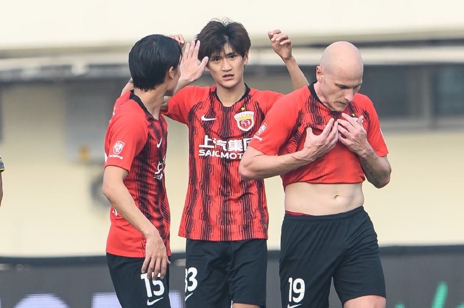 [中超]上海海港1-0广州队（中超 上海海港）