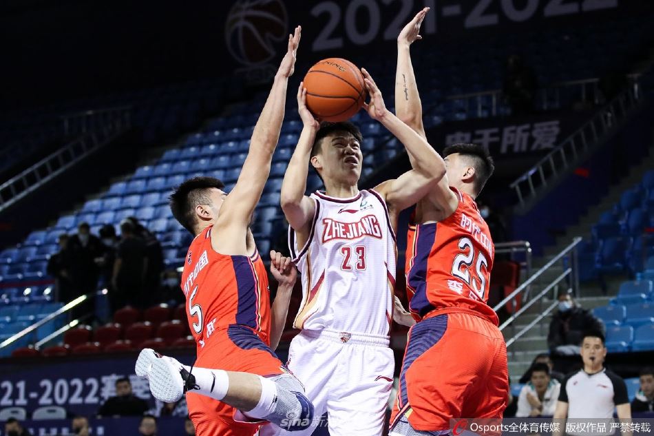 [CBA联赛]时代中国广州82：92负浙江稠州金租（cba广州时代中国队）