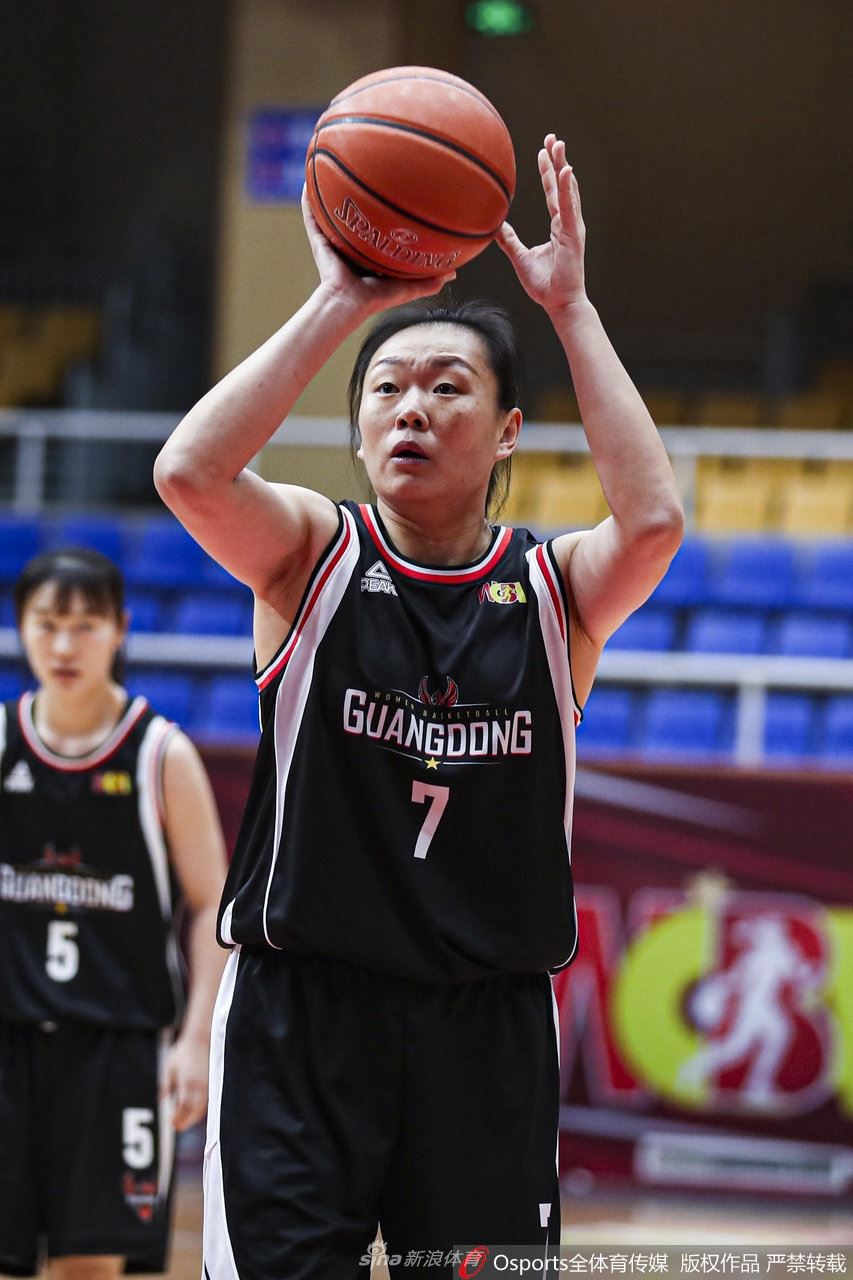 [WCBA联赛]陕西女篮66：84负东莞女篮（陕西女子篮球）