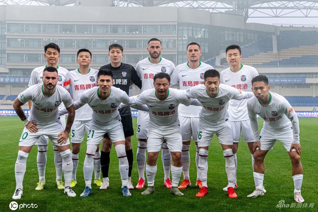 [中超]上海申花3-0青岛 敦比亚独造3球（申花队敦比亚）
