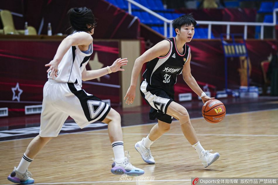 [WCBA联赛]江苏女篮67：42胜FUSC联队（女篮 江苏）