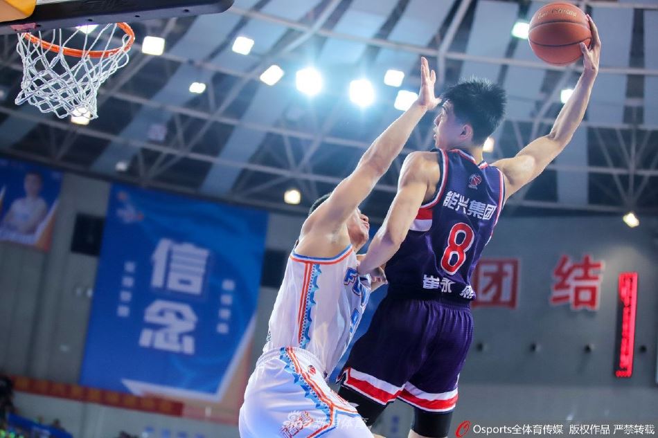 [CBA]福建浔兴100-105负广州龙狮（cba福建浔兴队）