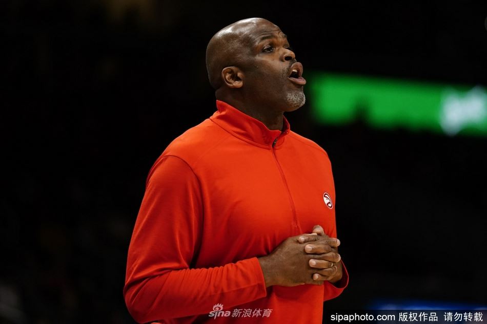 麦克米兰收获执教第700场常规赛胜利 现役主帅第四人（麦克米兰的主帅）