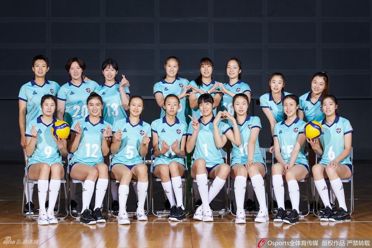 四川女排拍摄排超联赛官方写真（四川 女排）