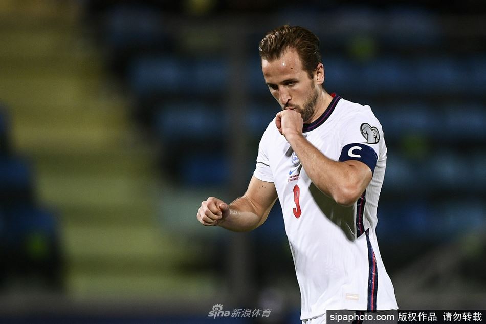 凯恩本赛季国家队6场10球1助攻 英超10场1球1助攻（凯恩本赛季9场英超仅收获1球1助攻）