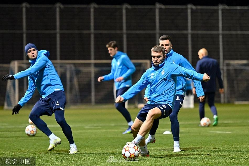 基辅迪纳摩训练备战并召开发布会(基辅迪纳摩是啥联赛)