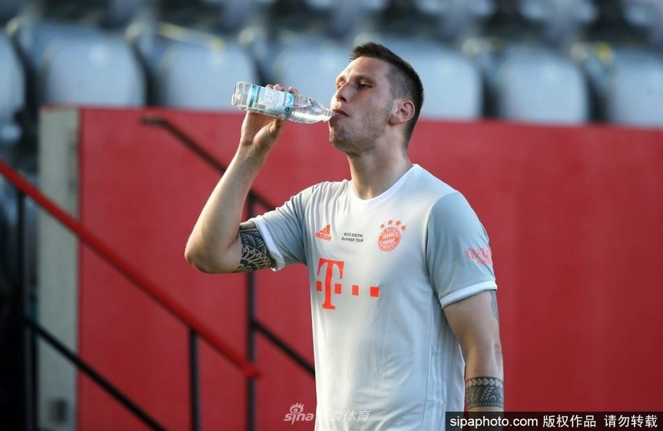 拜仁后卫聚勒新冠检测呈阳性（拜仁中后卫聚勒）