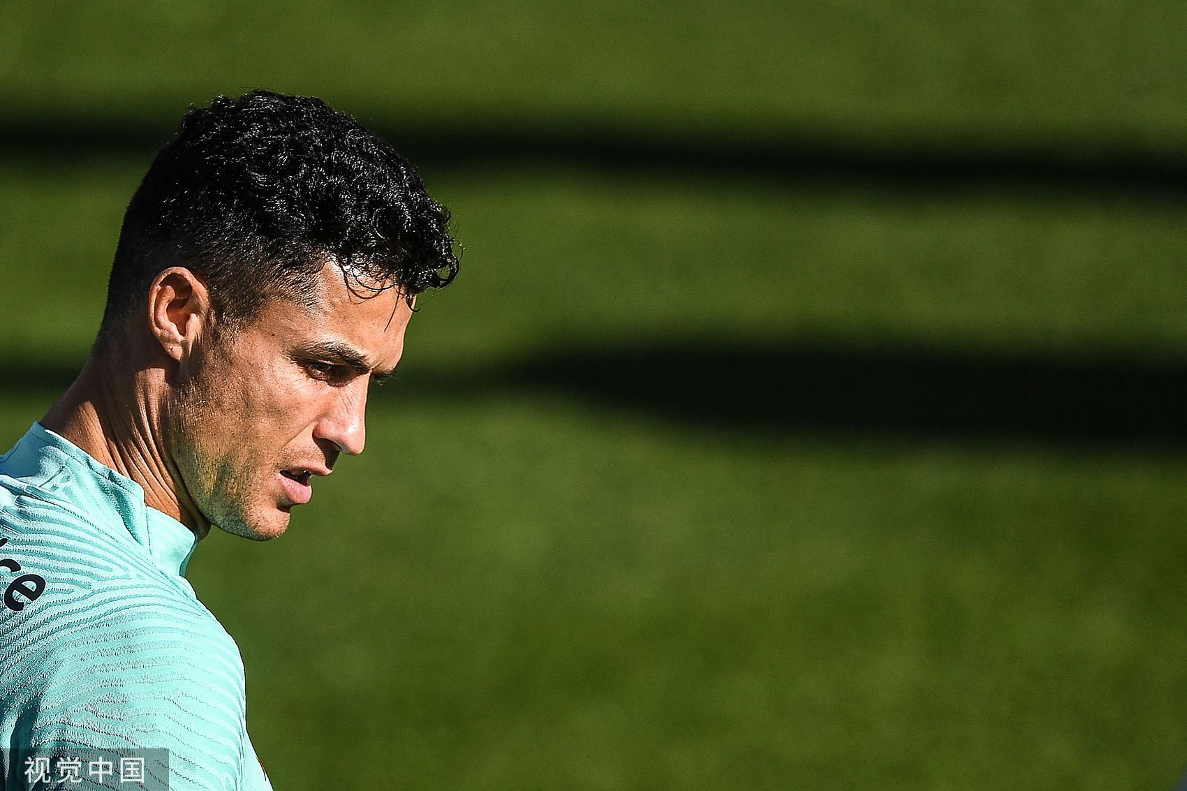 C罗领衔葡萄牙队训练备战世预赛(葡萄牙c罗状态)