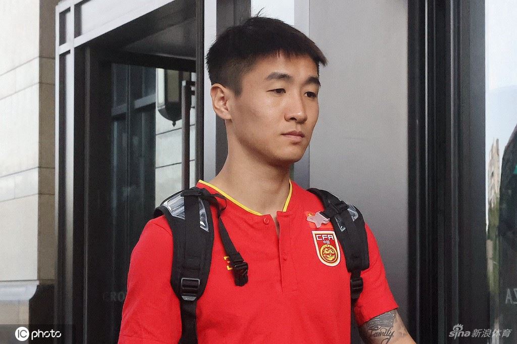 国足12强赛精简阵容 韦世豪领衔5将离开(国足12强赛出局)