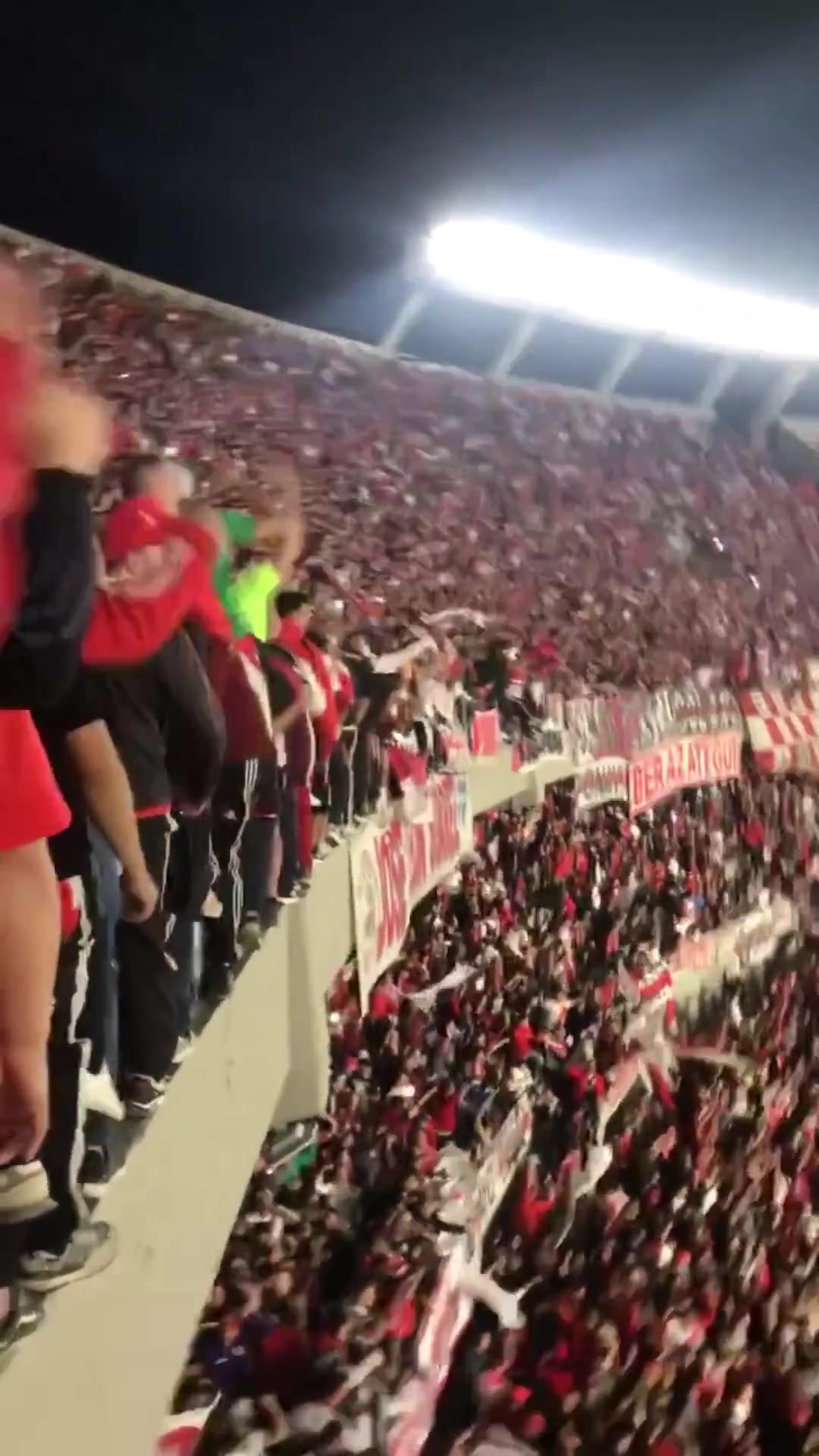 （高诗岩经历）高诗岩女友晒美照，高诗岩评论：这家伙忙活一下午！