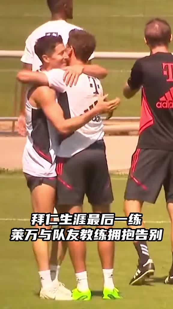 （付豪郭艾伦互动）杨鸣：郭艾伦没有伤病 付豪张镇麟进步大 希望付豪冷静下来