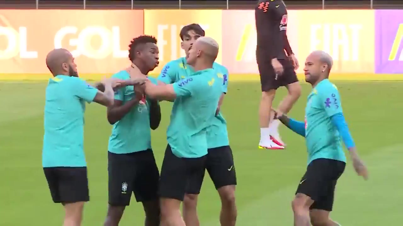 （卡特ufo怎么来的）真正的UFO！看大学时期的卡特是如何在天上飞的